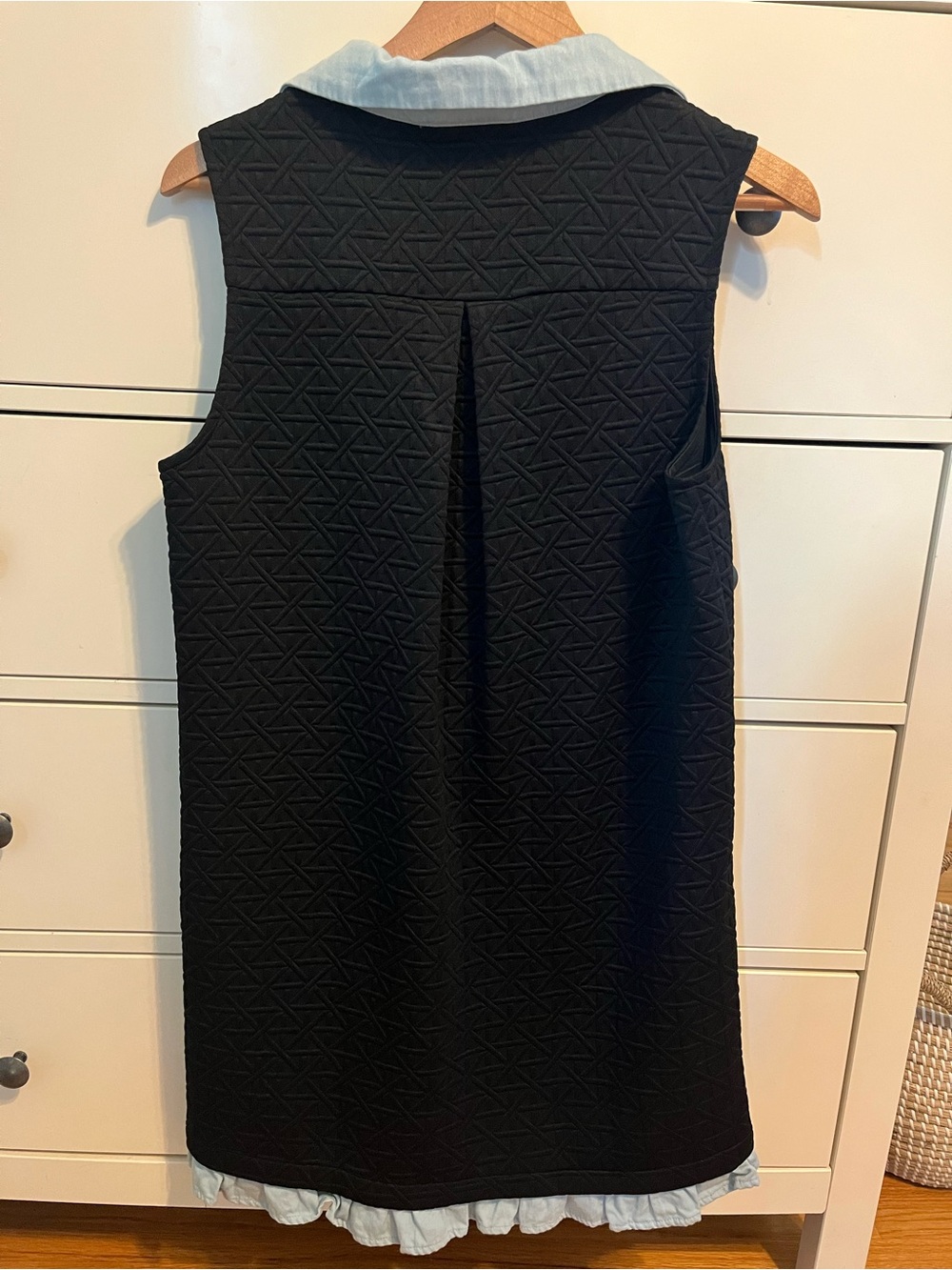 SSYS Sleeveless Quilted Dress with Collar - Picture 4 of 5
